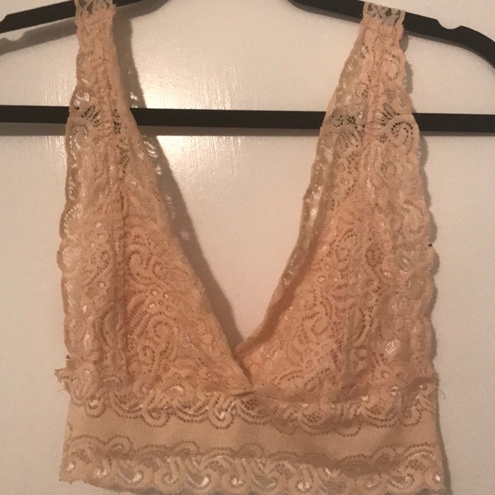 Flying Tomato Lace Bralette